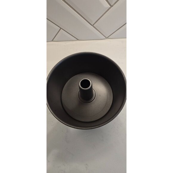 Nonstick 2-Piece Tube Cake Pan For Angel Food Or Bundt Cakes - Picture 1 of 3